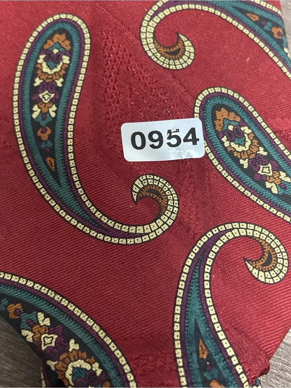 Hart Schaffner Marx Vintage Handmade in ITALY Silk Tie Mens Red Gold Paisley
